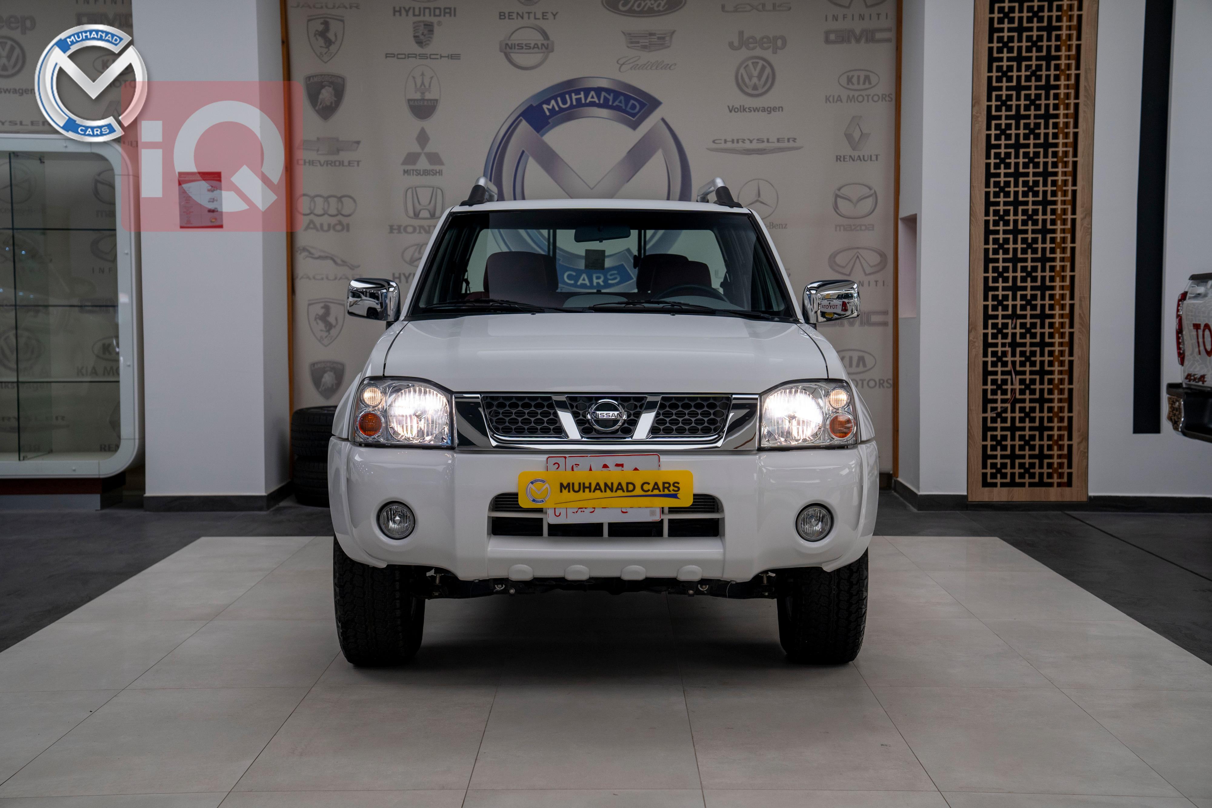 Nissan NP300